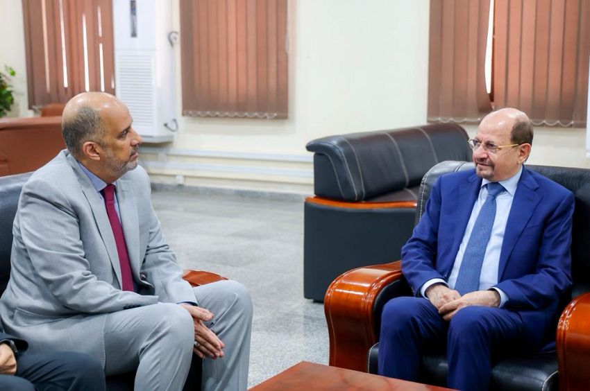رئيس الوزراء يوجه وزارة المالية بسرعة تنفيذ القرارات المعيشية وتعزيز ضبط الإيرادات
