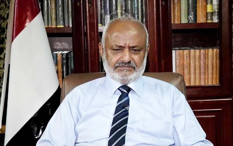 محافظ الحديدة ينتقد تقليص حصة المحافظة في الحكومة الجديدة ويلّوح بالتصعيد