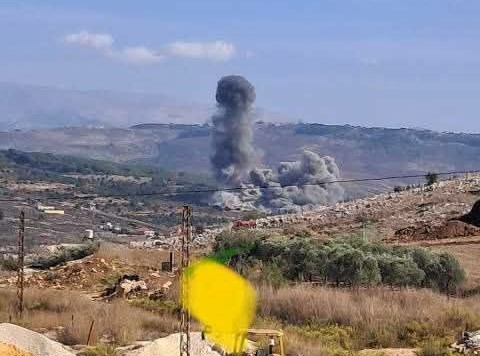 لبنان.. الاحتلال يشن غارات على الجنوب و الرئيس "عون" يؤكد مواصلة "حصر السلاح"