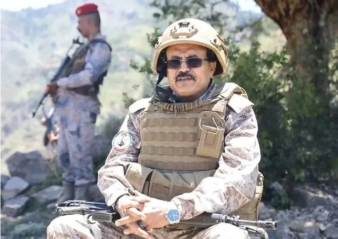 اللواء المجيدي: مليشيا الحوثي تتلقى خسائر موجعة في تعز ولن نسمح ببقاء باب المندب تحت سيطرتها