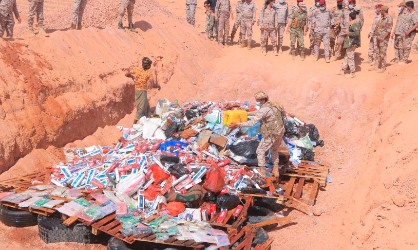 كتيبة منفذ الوديعة تُتلف كميات ضخمة من المواد المخدرة والممنوعات