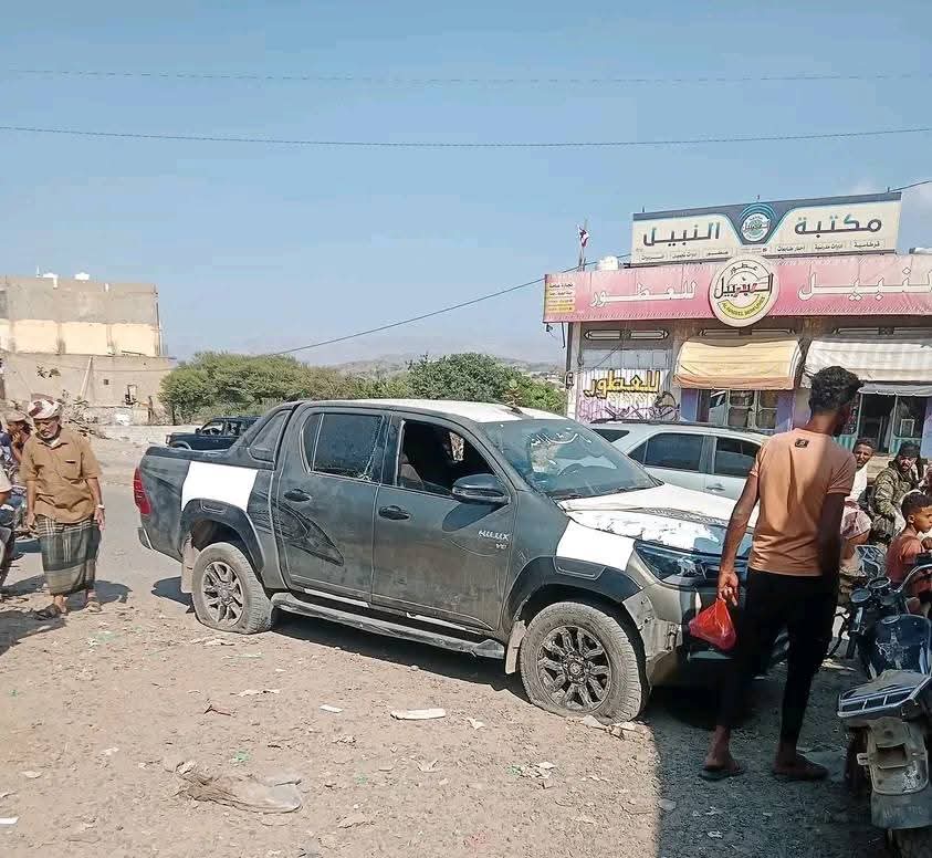 إصابة عامل إثر اعتداء مسلح على مؤسسة تجارية في الضالع