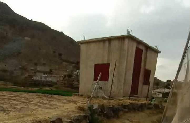 إب.. أزمة مياه خانقة في مركز المحافظة ومساعٍ حوثية للسطو على مشروع مياه في السدة