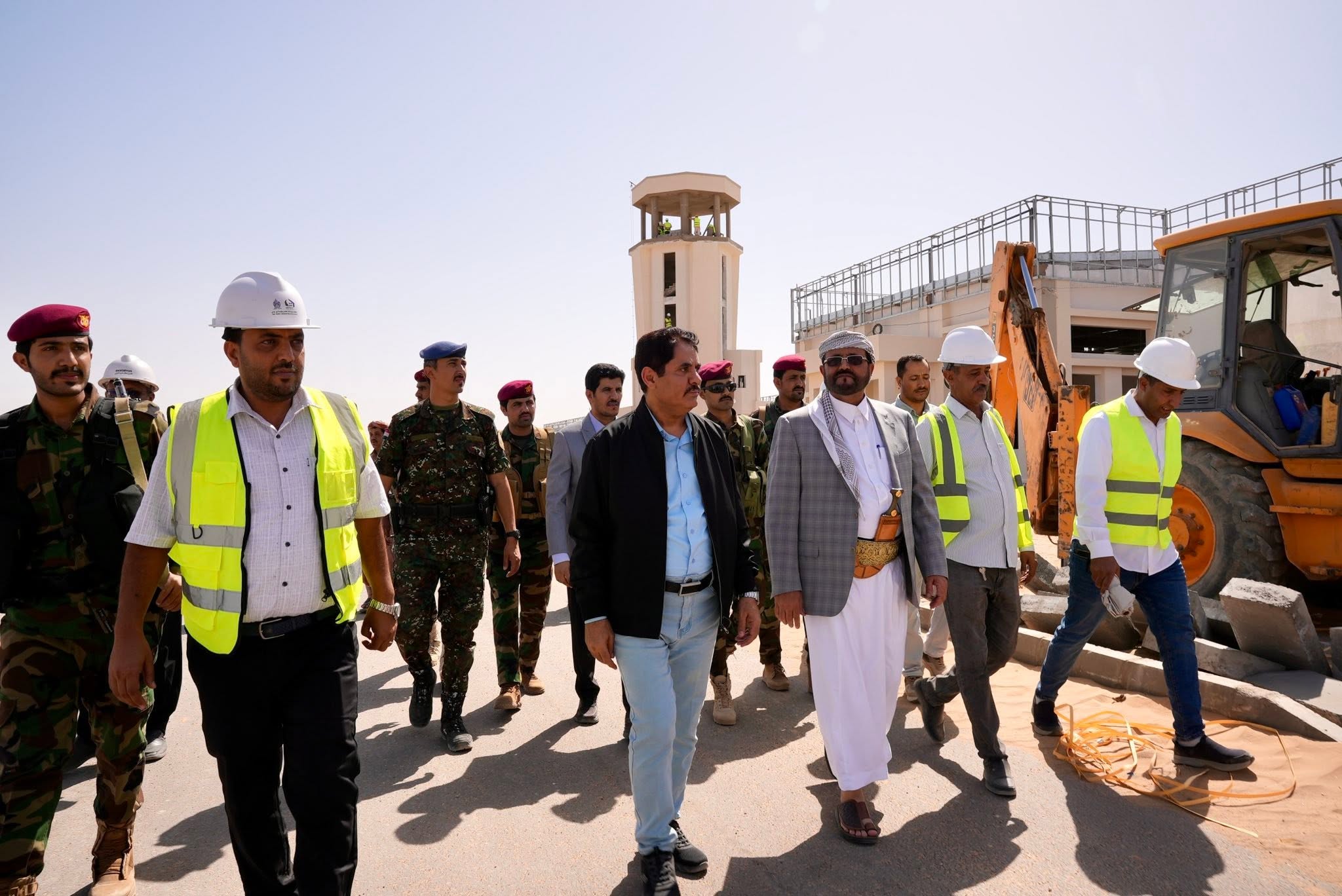 العرادة: مشروع مطار مأرب الدولي قطع شوطاً كبيراً والعديد من الأعمال شارفت على الاكتمال