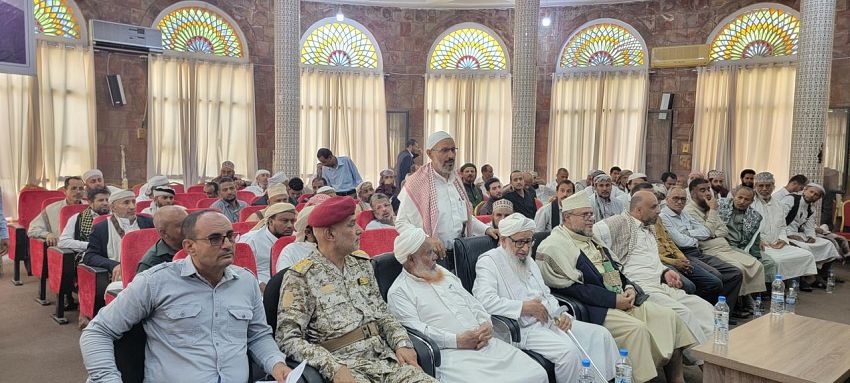 علماء وخطباء ودعاة تعز يؤكدون الاصطفاف خلف القيادة السياسية لاستعادة الدولة