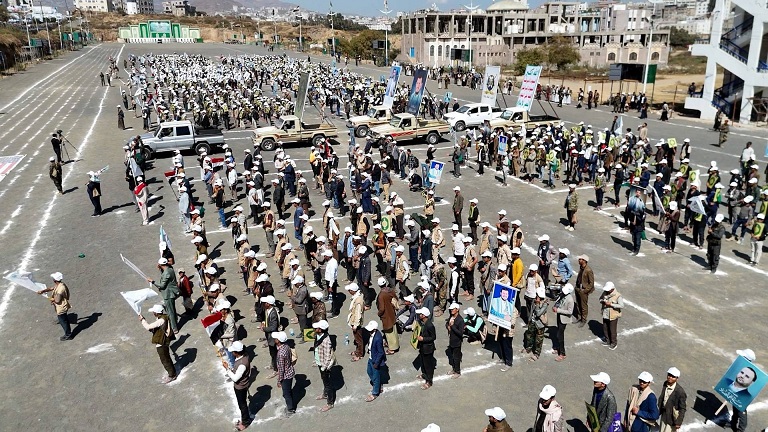 إب..مليشيا الحوثي تُخضع  أكثر من 8600 طالب لدورات عسكرية في جامعات وكليات ومعاهد المحافظة