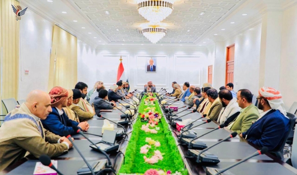 خلال لقائه قيادات الأحزاب بمأرب.. العرادة: توحيد الصف الوطني أساس مواجهة التحديات