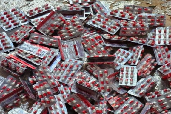 أمن منفذ الوديعة يحبط محاولتي تهريب كميات من المواد المخدرة إلى السعودية