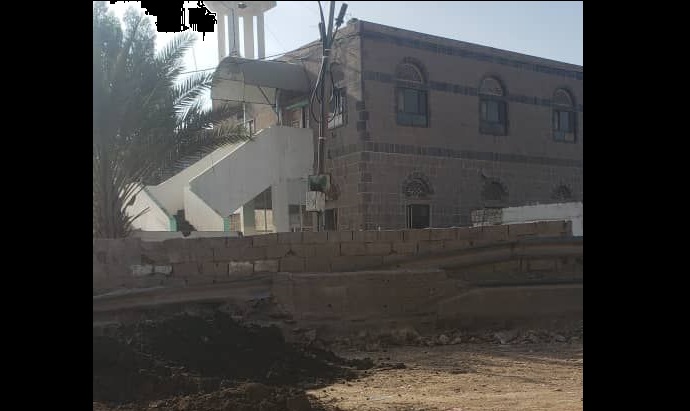 إب..مواطنون يحبطون محاولة تأجير حرم مسجد لإنشاء محطة غاز