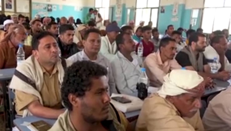 الحديدة.. مليشيا الحوثي تُجبر طلاب كلية تربية زبيد على حضور دورات طائفية