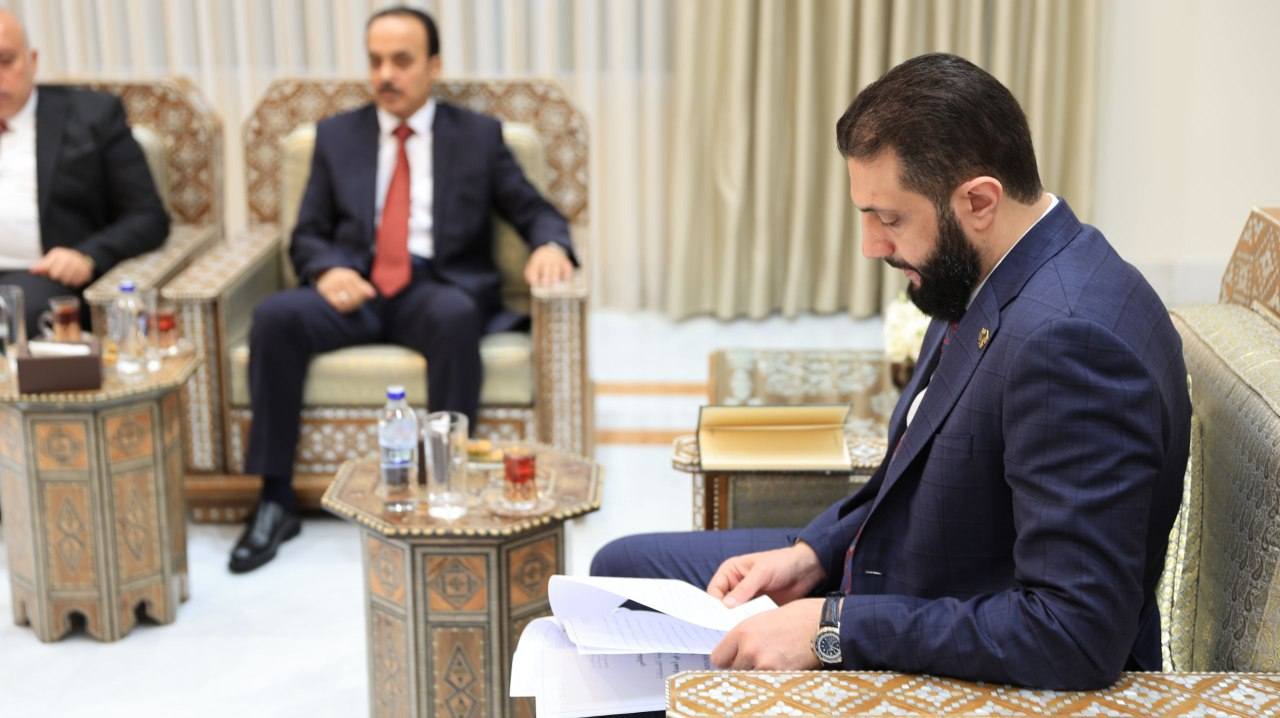 سوريا.. هدوء في السويداء بعد وقف إطلاق النار والشرع يتسلم تقريراً عن أحداث الساحل