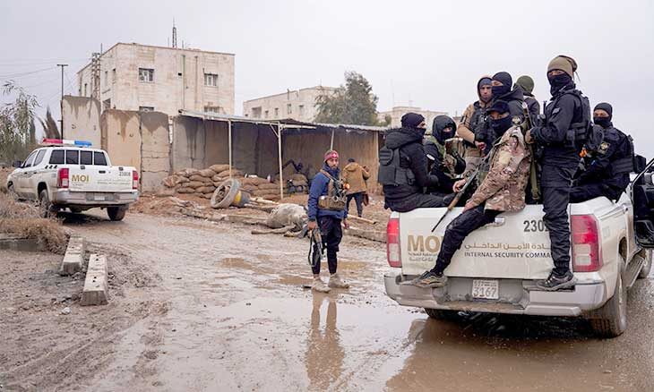 سوريا.. توقعات بتمديد الهدنة مع "قسد" والداخلية تتسلّم سجن الأقطان في الرقة