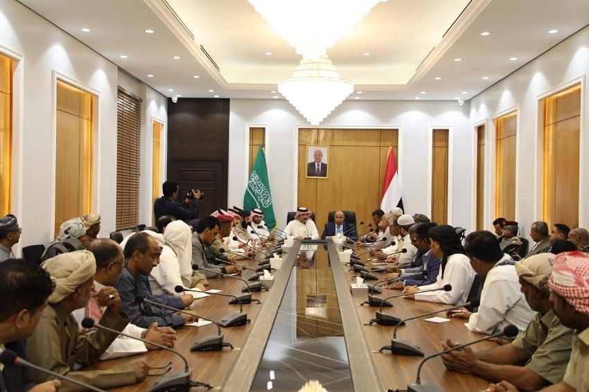 محافظ حضرموت يلتقي وفدًا أمنيًا وعسكريًا سعوديًا لبحث تطورات الأوضاع في المحافظة