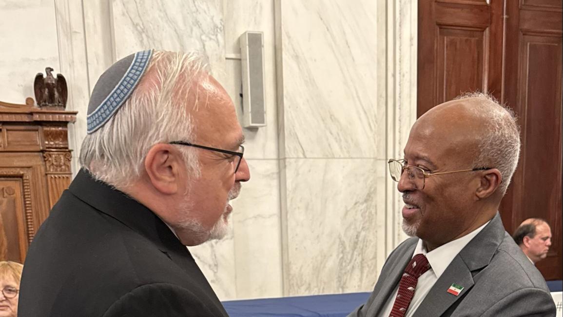 صحيفة: "أرض الصومال" قد يوقع اتفاقاً أمنياً مع إسرائيل يشمل قاعدة قبالة اليمن