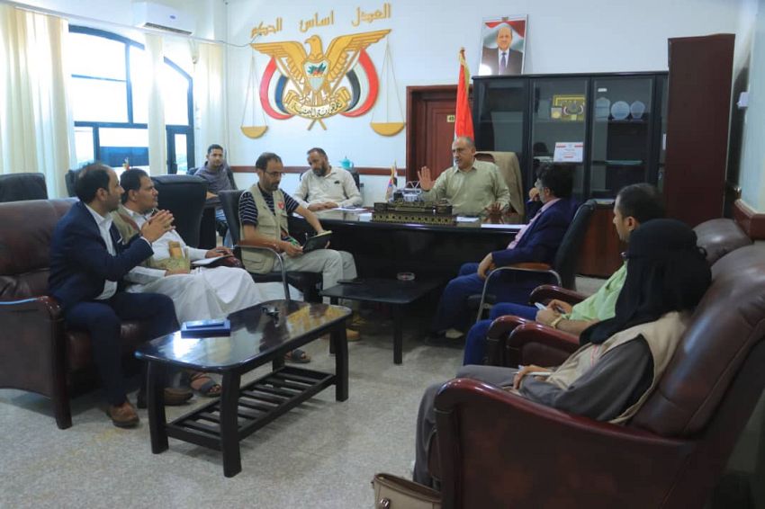 نيابة مأرب تبحث مع منظمات حقوقية أوضاع النزلاء في السجون ومراكز الاحتجاز