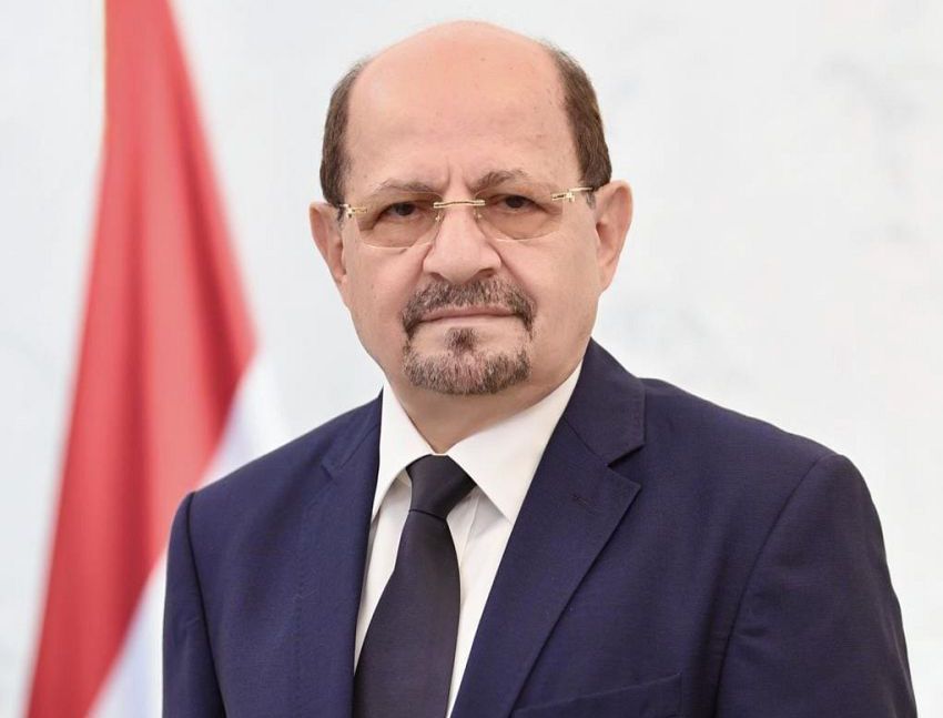 رئيس الوزراء "الزنداني" يحدد 4 أولويات لحكومته لاستعادة مؤسسات الدولة