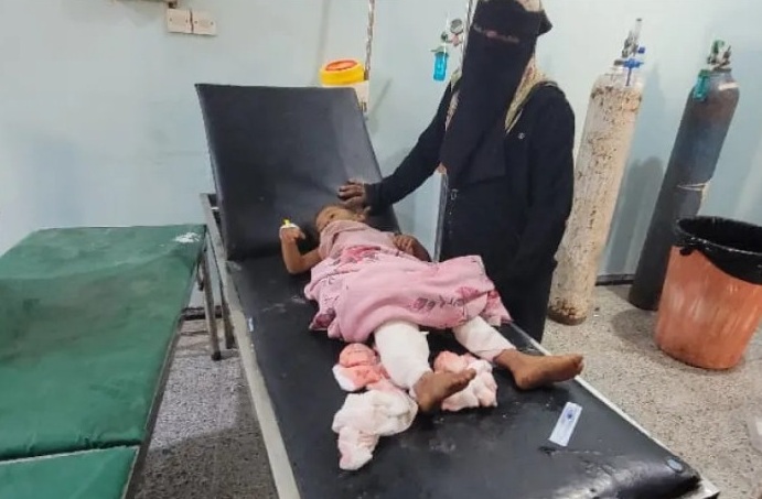 مليشيا الحوثي تعاود استهداف مدينة مأرب وتقصف منزلاً في حيس بمُسيّرة خلّفت ضحايا مدنيين