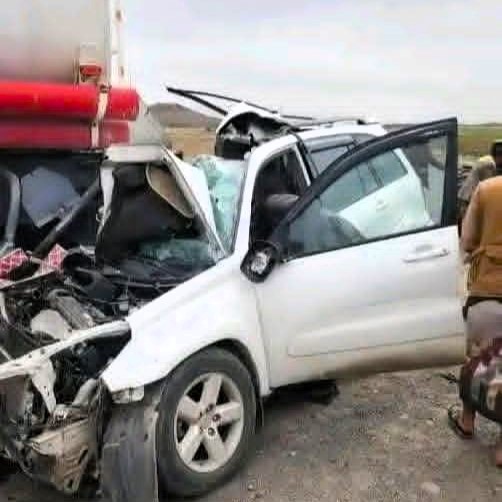 ذمار.. وفاة 5 أشخاص من أسرة واحدة بحادث مروري مروع في "رصابة"