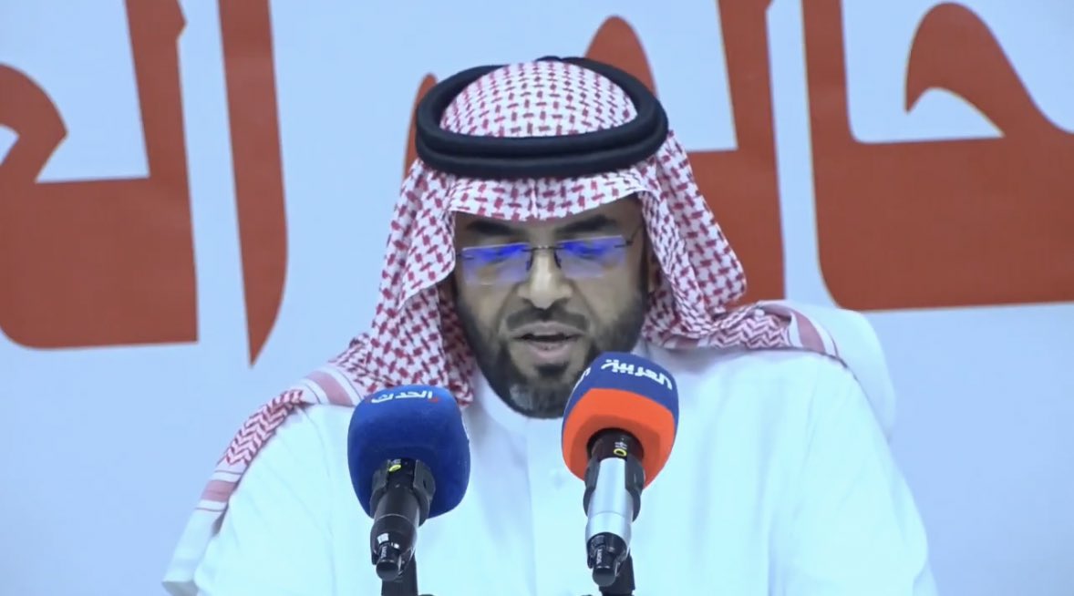 الشهراني: إخراج المعسكرات من عدن يهدف لتحويل مواقعها إلى منشآت مدنية 