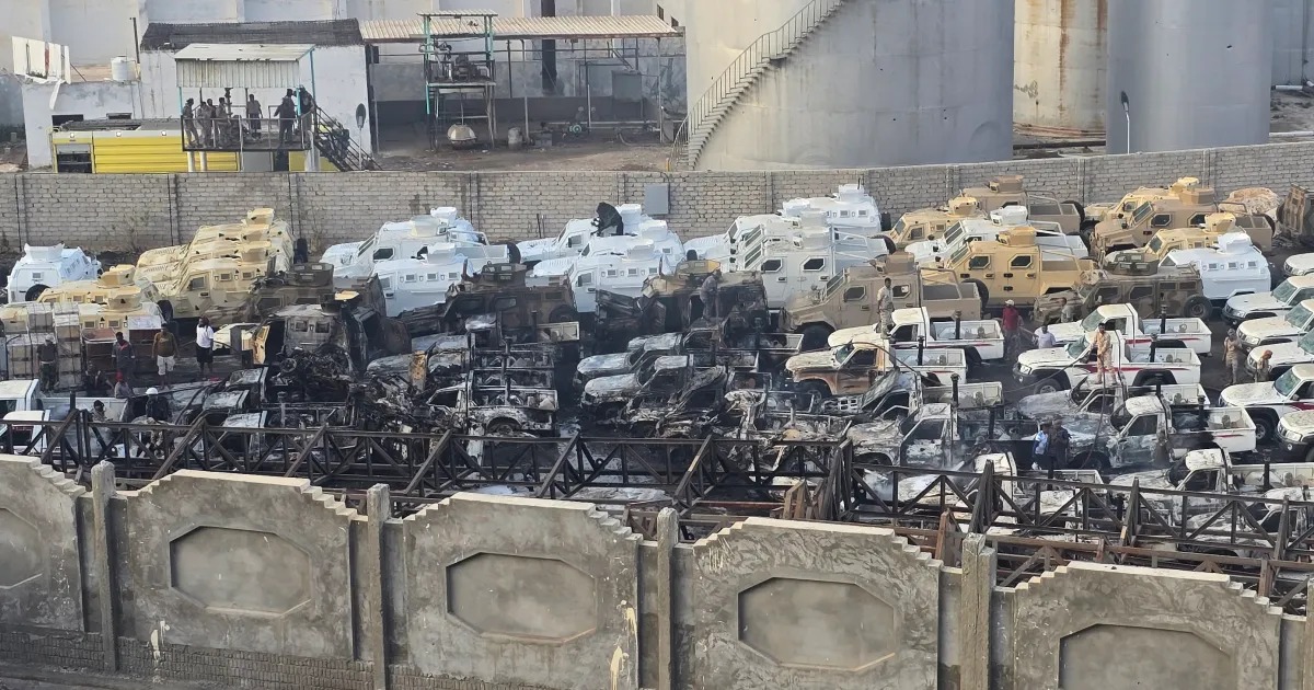 ما الذي كشفه نهج الرياض المتطور في اليمن؟ ولماذا تفاقم الخلاف مع الإمارات؟