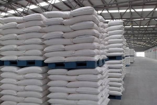 اليمن.. ارتفاع مفاجئ لأسعار السكر في مناطق سيطرة الحوثيين ومخاوف من نفاد المخزون