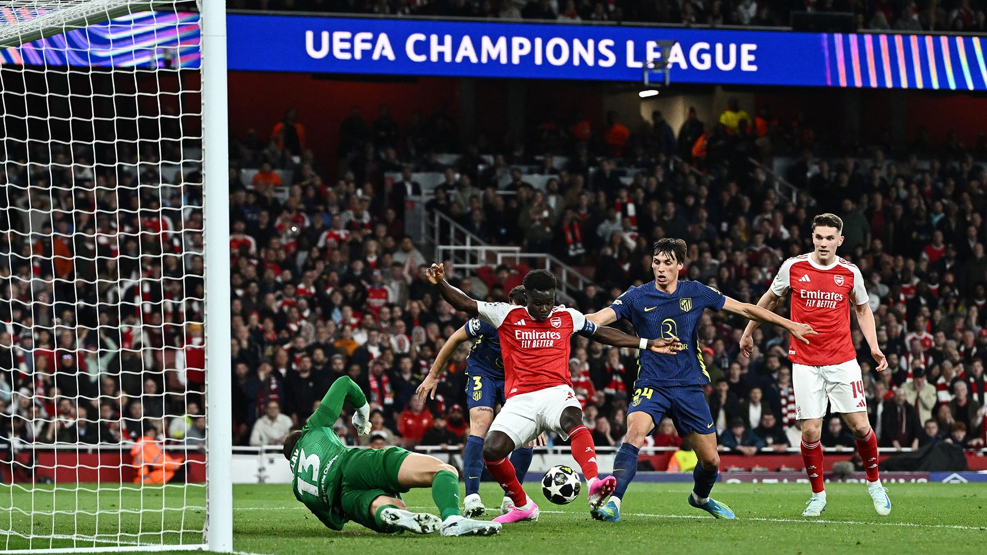 آرسنال يهزم أتليتيكو مدريد ويصعد إلى نهائي دوري أبطال أوروبا