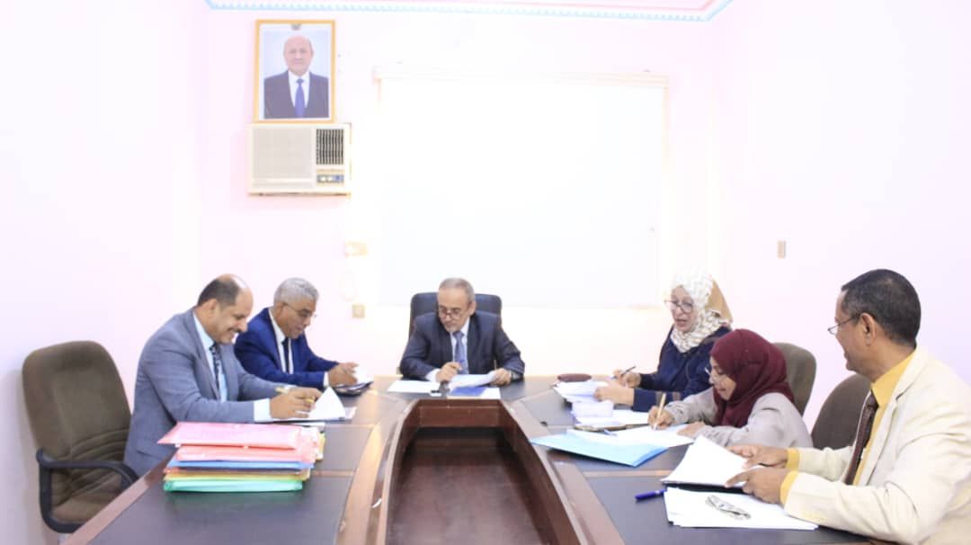 التعليم العالي تبحث طلبات افتتاح برامج وكليات جديدة في الجامعات الحكومية